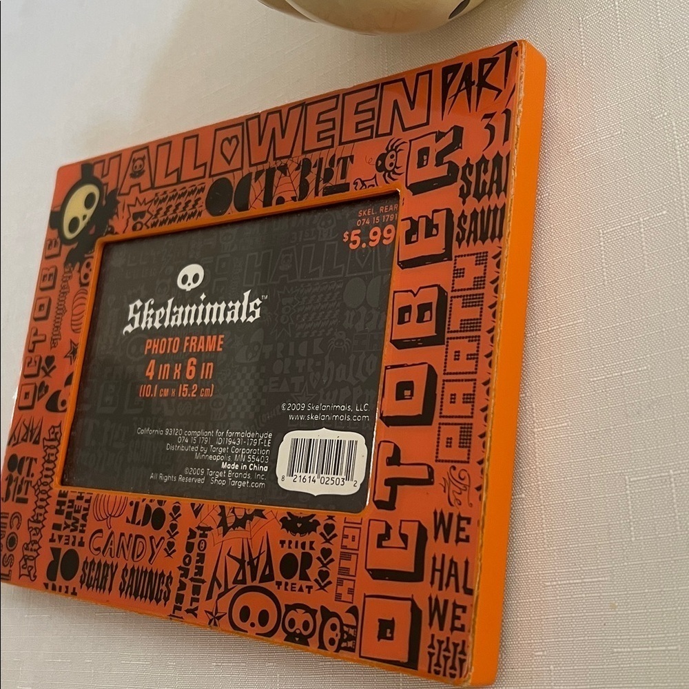Spooky Frames Skelanimals Diego HTF - Picture 3 of 6